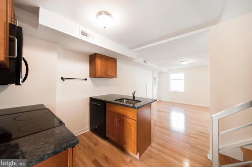 520 4 St, Philadelphia PA 19140-2417 exterior