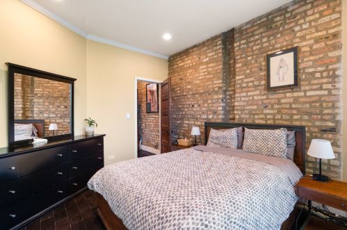 3009 Belden Ave, Chicago IL 60647-2804 exterior