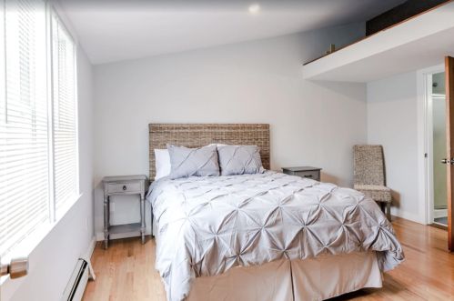 18 Mdw Ln, Nantucket MA 02554-2193 exterior