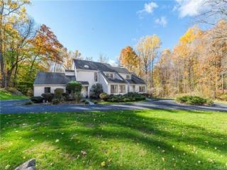 12 Stone Hollow Way, Armonk, NY 10504-1018