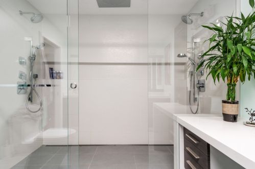 2056 Lincoln Ave, Chicago IL 60659-2314 exterior