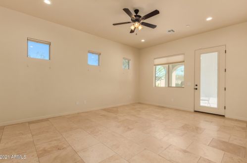 38421 19 Ave, Phoenix AZ 85009 exterior