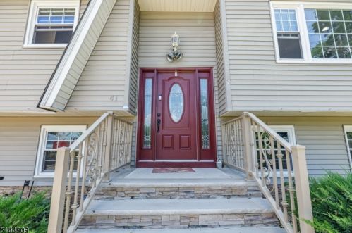 41 Cedar St, West Paterson, NJ 07424-1653