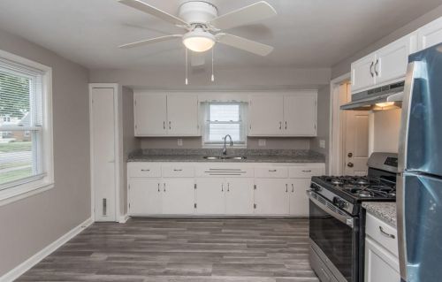 6135 36th St, Milwaukee WI  53221-4619 exterior