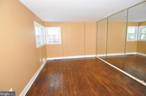 1169 Lower Fry Rd, Trenton NJ 08618-1828 exterior