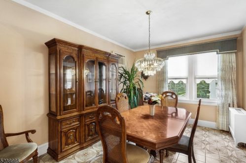 1 Lawrence Ave, Town Center NJ  07052-4307 exterior