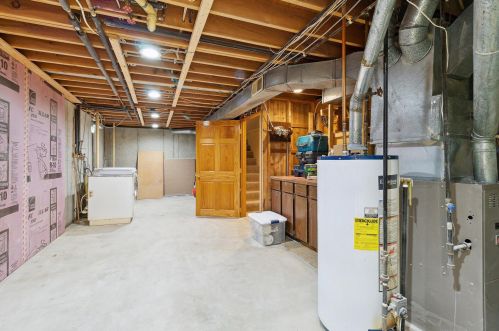 1905 Eldon St, Grand Rapids MI 49525-1549 exterior