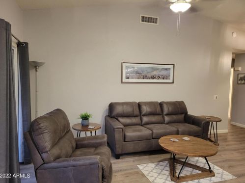 6750 Oakmont Dr, Chandler AZ  85249-8679 exterior