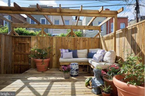 127 Duddington Pl, Washington DC 20003-2610 exterior