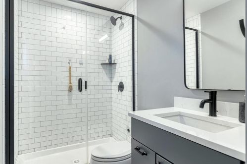 100 Ladue Meadows Ln, Saint Louis MO 63141-7503 exterior