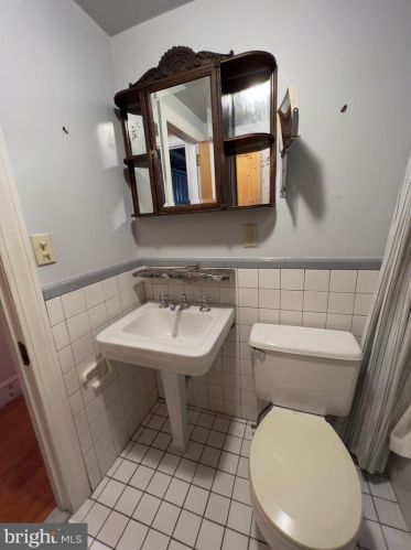 1738 Addison St, Philadelphia PA 19143-1307 exterior