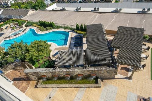 270 17th St, Atlanta GA  30309-3324 exterior