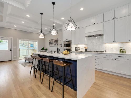 1635 Central Park Ave, Chicago IL 60647-4701 exterior