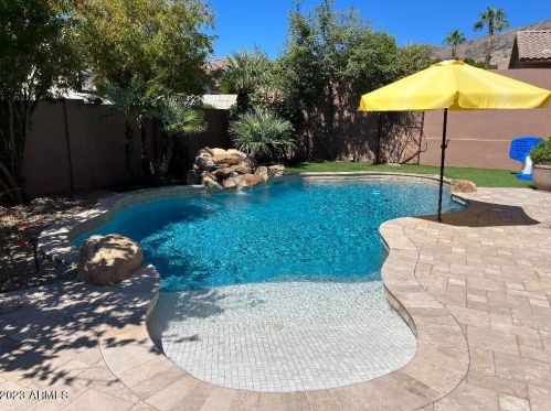 15426 4 Ave, Phoenix AZ 85041-3182 exterior