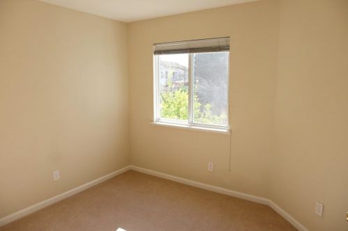 100 John Henry Cir, Folsom CA 95630-8132 exterior