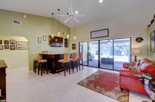 2122 Cadiz Ave, Fort Pierce FL  34953-2119 exterior