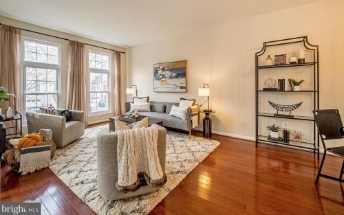 3801 Elbert Ave, Alexandria VA 22305-2058 exterior