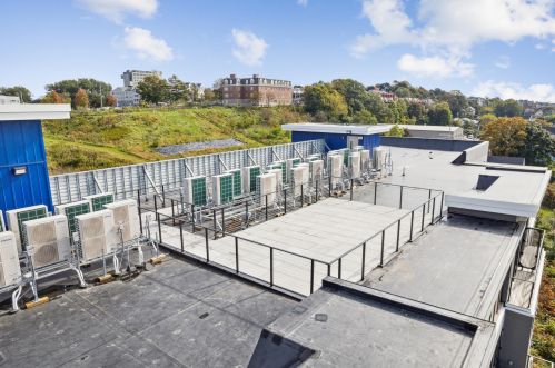 218 Washington Ave, Portland ME  04101-2632 exterior