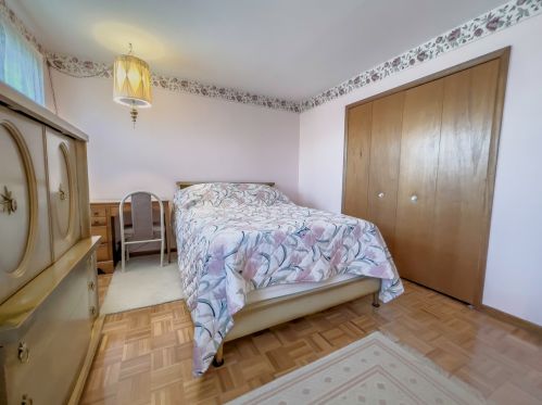 10733 Nordica Ave, Worth IL 60482-1442 exterior