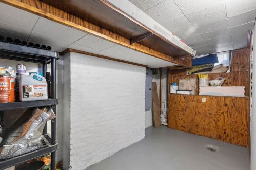 4002 Howley St, Pittsburgh PA  15224-1418 exterior