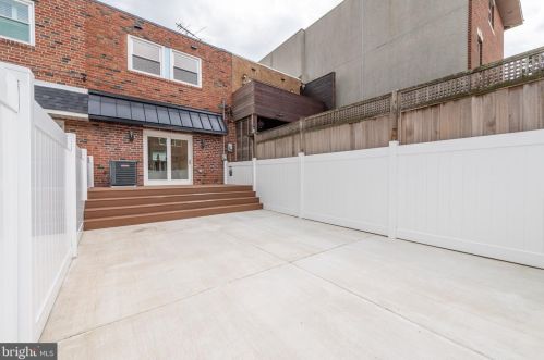 3172 18 St, Philadelphia PA 19145-5412 exterior