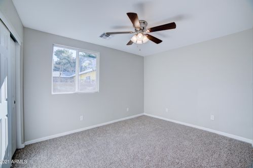 1942 Campo Bello Dr, Phoenix AZ 85032-2051 exterior