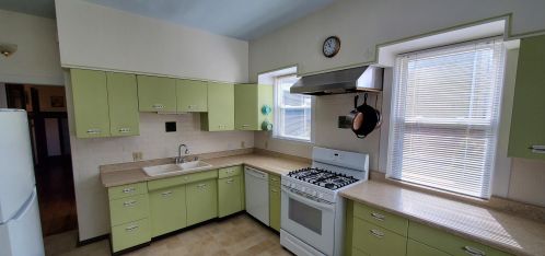 2727 Prospect Ave, Milwaukee WI 53211-3769 exterior