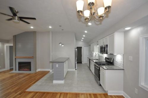 2215 Country Club Dr, Pittsburgh PA  15241-2333 exterior