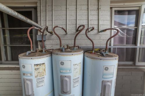 910 Piikoi St, Honolulu HI exterior