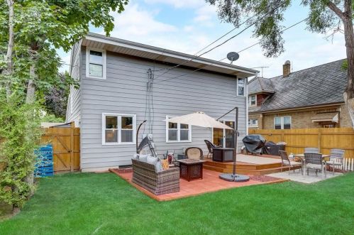 9916 Grantosa Dr, Milwaukee WI  53222-1411 exterior