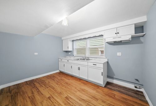 6116 Kolin Ave, Chicago IL 60629-5202 exterior