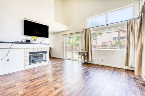 613 Citrus Ave, Perris CA  92571-3850 exterior