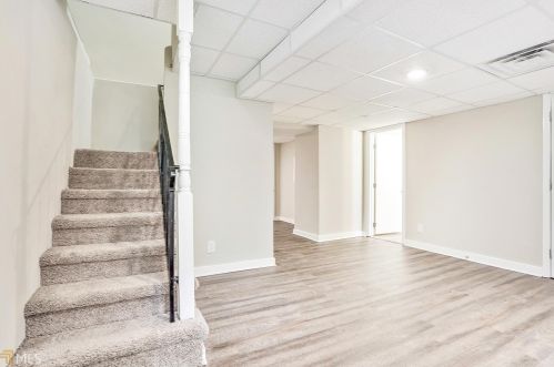 655 Lynn Cir, Atlanta GA  30311-2314 exterior