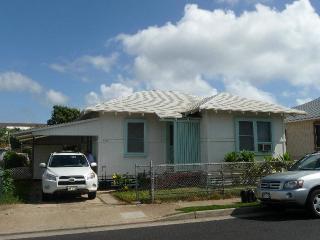 3408 Kanaina Ave, Honolulu HI  96815-4227 exterior