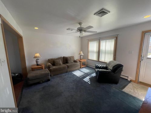 10 Bunting Brg Rd, Cookstown NJ 08511-1101 exterior