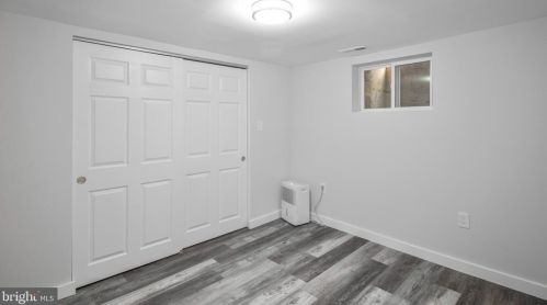 2911 17th St, Washington DC  20018-1825 exterior