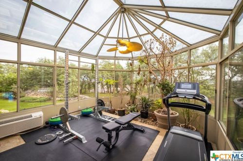 2763 Frontier, Spring Branch TX 78070-5949 exterior