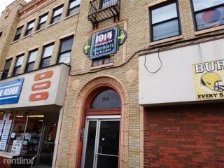 1914 Murray Ave, Pittsburgh PA  15217-1644 exterior