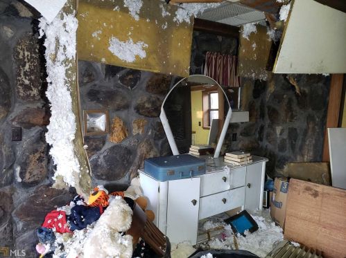 599 Hurtt Rd, Chickamauga GA 30707-3239 exterior