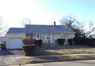 24 Eardley Rd, Edison, NJ 08817-3031