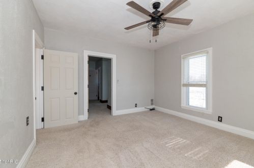 1104 Hoffman St, Three Rivers MI 49093-1017 exterior