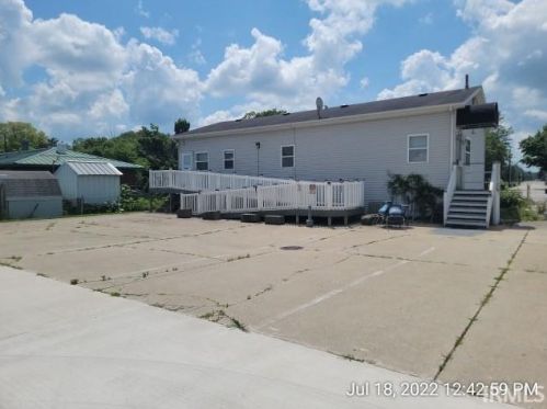 3006 Lincolnway, Mishawaka, IN 46544-3501