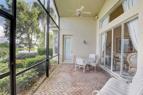 11325 Ohanu Cir, Boynton Beach FL 33437-7033 exterior