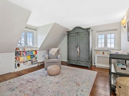 238 Winchester St, Newton MA 02461-2042 exterior