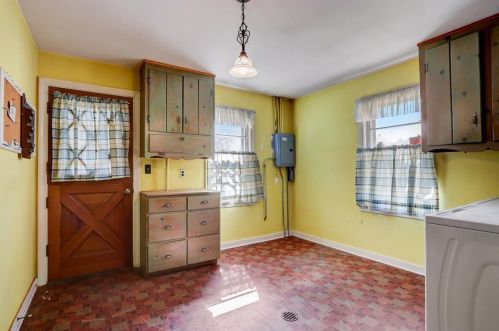 525 Ash St, Waukegan IL 60085-3928 exterior