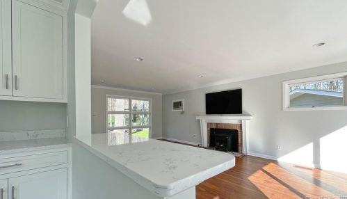 40 Black Alder Ln, Wilton CT 06897-2201 exterior