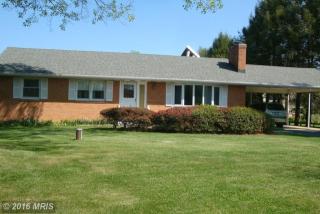 10705 Lake Jackson Dr, Manassas VA  20111-2818 exterior