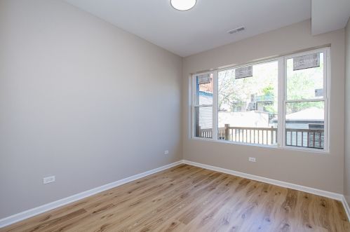 1516 69 Pl, Chicago IL 60637-4810 exterior