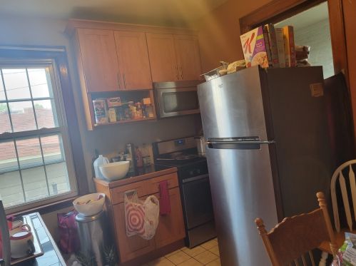 6432 Kilpatrick Ave, Chicago IL 60652-3085 exterior