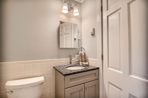 346 Mtn Rd, Concord NH 03301-5482 exterior